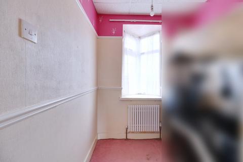 122 Rainham Road, Rainham, RM13 7RH