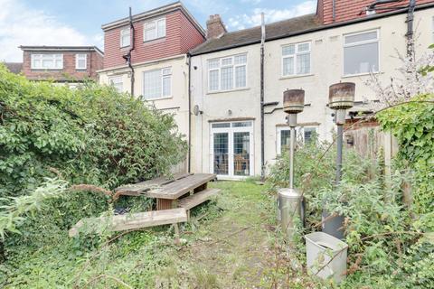 122 Rainham Road, Rainham, RM13 7RH