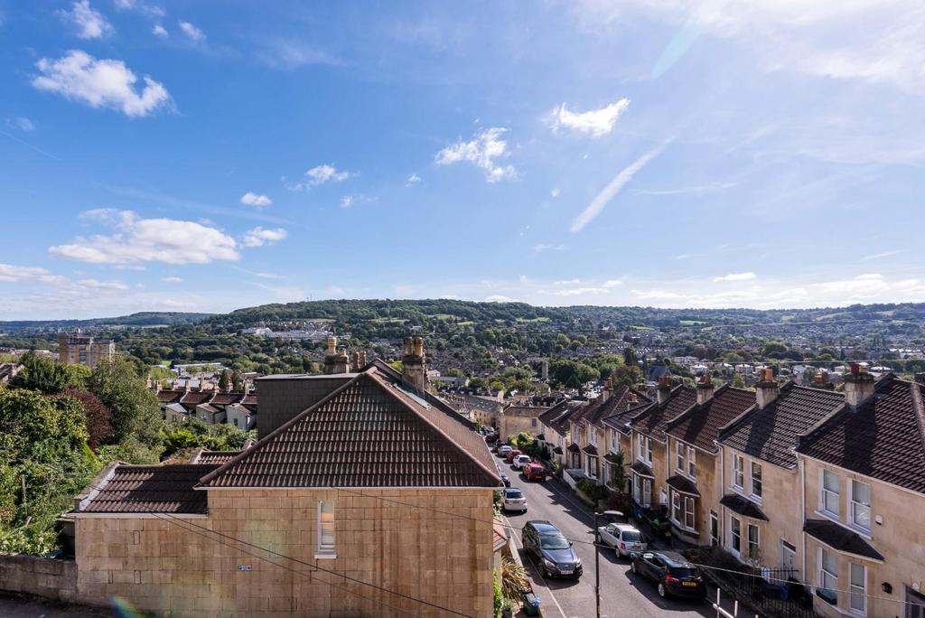 4 Pera Place, Bath BA1 5 NX 7.jpg