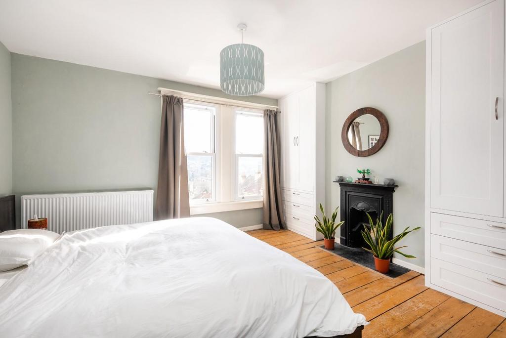 4 Pera Place, Bath, BA1 5 NX-9.jpg