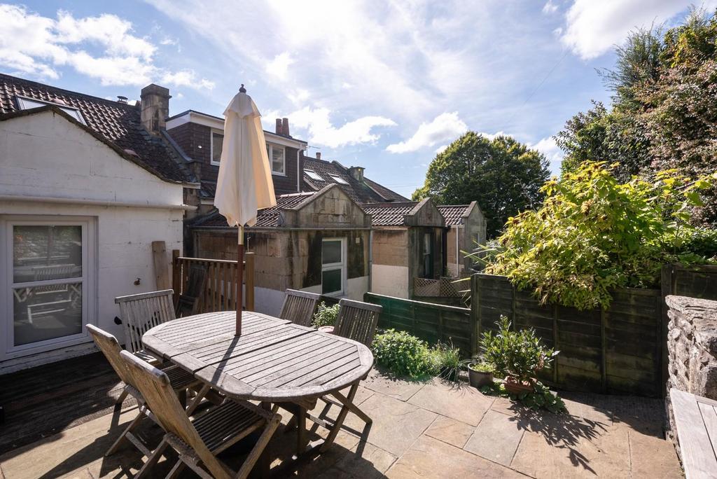 4 Pera Place, Bath BA1 5 NX-2.jpg