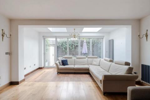 4 bedroom house for sale, Abbey Road, St Johns Wood, London NW8