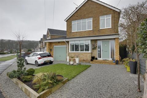 3 bedroom detached house for sale - Southfield Drive, North Ferriby