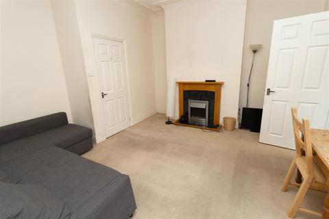 101 Avenue Road, Gateshead, NE8 4JH