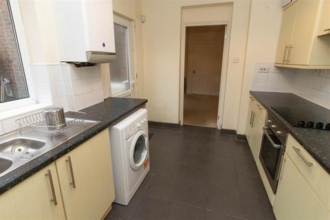 101 Avenue Road, Gateshead, NE8 4JH