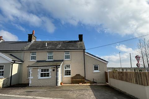 2 bedroom semi-detached house for sale, Panteg Cross, Llandysul, SA44