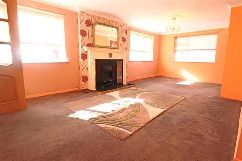 3 bedroom end of terrace house for sale, Selby Street, Lowestoft