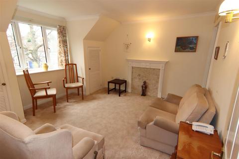 2 bedroom retirement property for sale, Sycamore Lodge, Sevenoaks Road, Orpington BR6