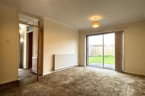10 Elmdale Drive, Carlton Colville, Lowestoft, NR33 8NB