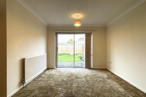 10 Elmdale Drive, Carlton Colville, Lowestoft, NR33 8NB