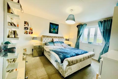 5 bedroom semi-detached house for sale, Trinidad Grove, Bletchley, Milton Keynes, MK3