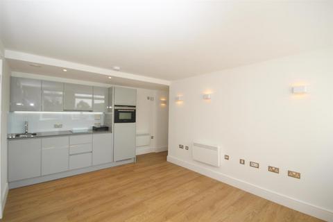 2 bedroom apartment to rent, Fairfield Road, Brentwood