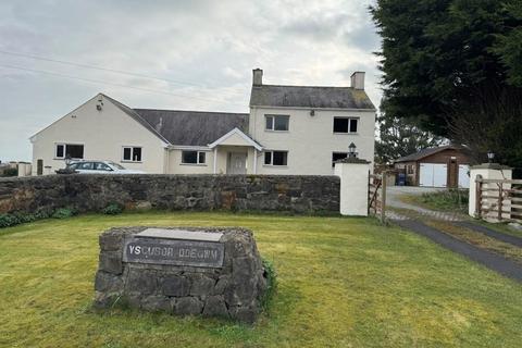 6 bedroom detached house for sale, Ysgubor Ddegwm, Pentraeth Road