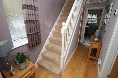 3 bedroom detached house for sale, Coppice View, Idle, Bradford 10