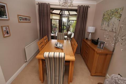 21 Coppice View, Bradford, BD10 8UF