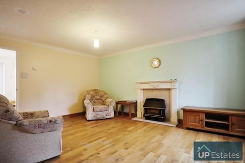 15 Hallams Close, Brandon, Coventry, CV8 3NZ