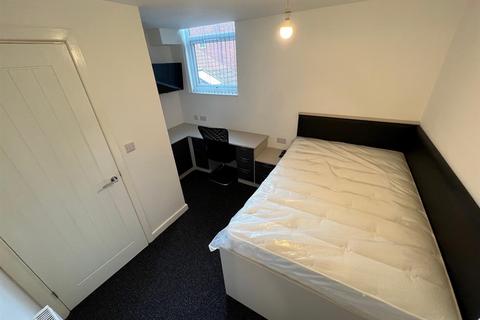 5 bedroom terraced house to rent - Northfield Road, Coventry