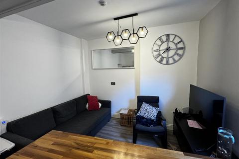 4 bedroom apartment to rent, Elvet Bridge, Durham