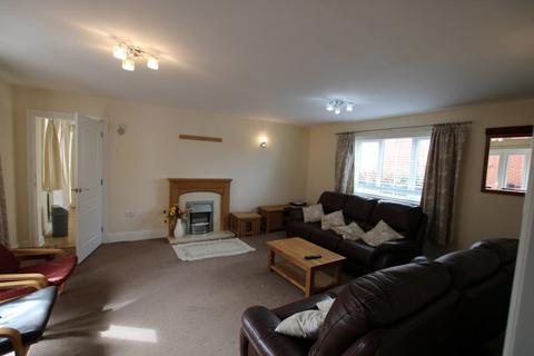 5 bedroom house to rent, Hendry Gardens, Wymondham, Norfolk