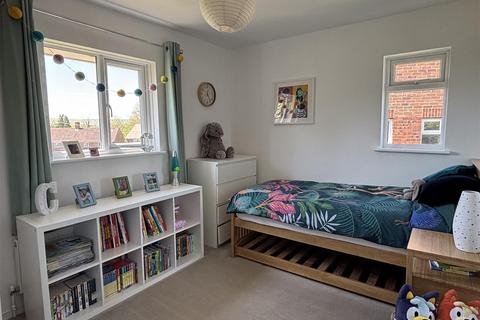 21 Priory Field, Upper Beeding, Steyning, BN44 3HU