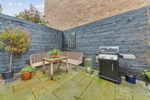 3 bedroom terraced house for sale, Musgrave Crescent, London
