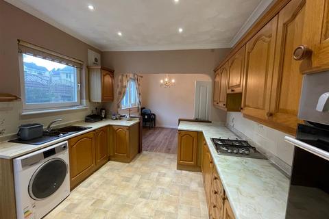 17 Cimla Common, Neath, SA11 3SY