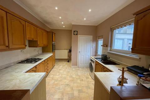 17 Cimla Common, Neath, SA11 3SY