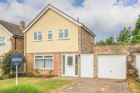 3 bedroom detached house for sale, Heathbell Road, Newmarket CB8