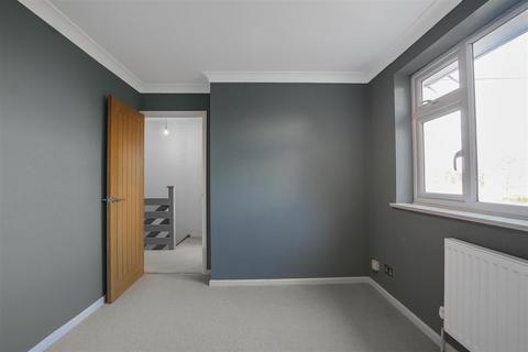 19 Bakers Close, Comberton, Cambridge, CB23 7DJ