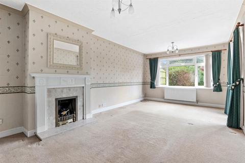 3 bedroom semi-detached house for sale, Walker Avenue, Stourbridge