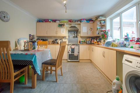 3 bedroom terraced house for sale, Pipers Close, Haverhill CB9