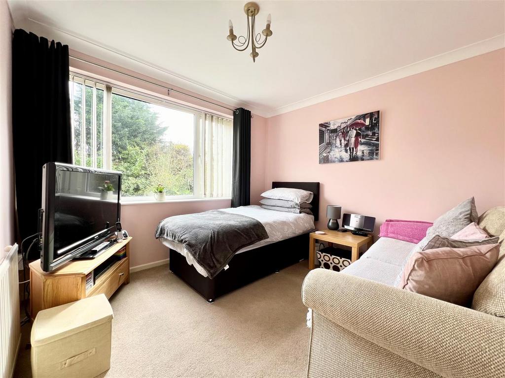 Bedroom.jpg