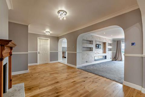 4 bedroom detached house for sale, Lunsford Lane, Larkfield, Aylesford