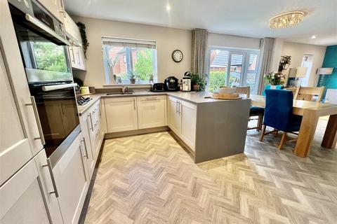 21 Blackthorn Drive, Hurworth, Darlington, DL2 2FU