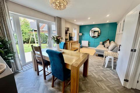21 Blackthorn Drive, Hurworth, Darlington, DL2 2FU
