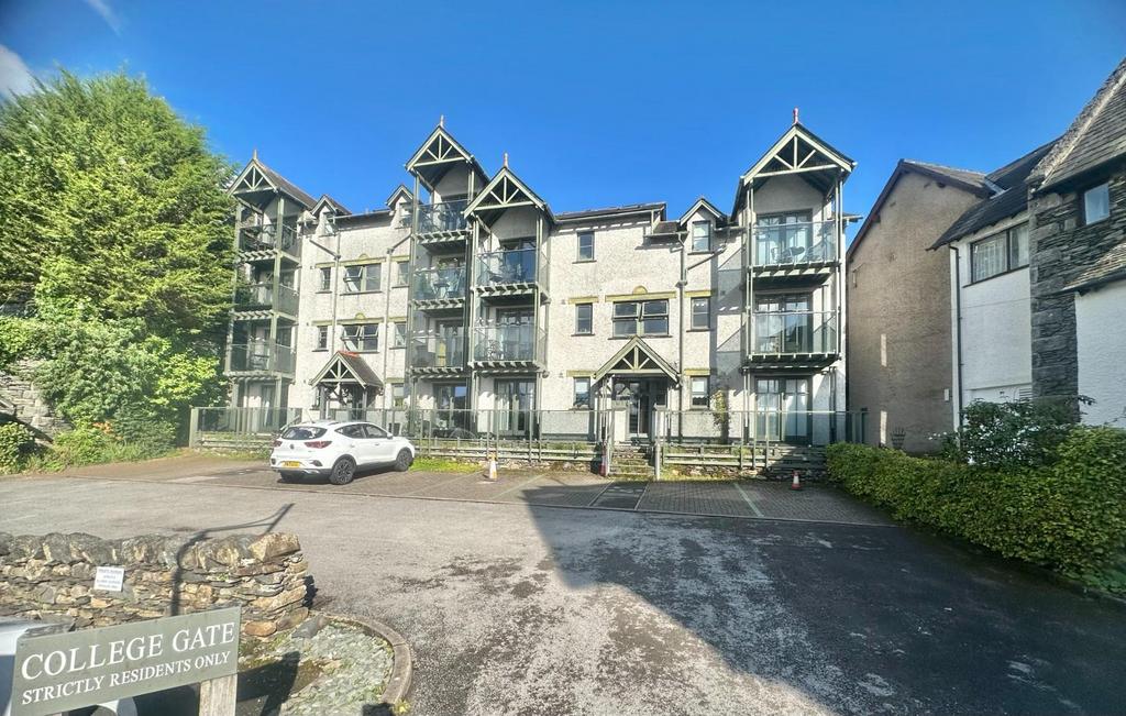 Elleray Road, Windermere 2 bed apartment for sale £250,000