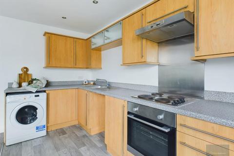 2 bedroom flat to rent, Aldrin House, Plymouth PL4