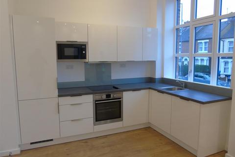 1 bedroom flat for sale, Whippendell Road, Watford WD18