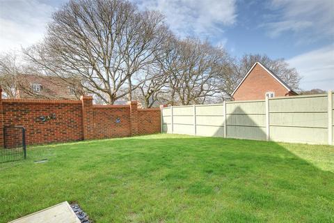 4 bedroom detached house for sale - Gracelands Drive, Bexhill-On-Sea
