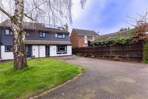 5 bedroom semi-detached house for sale - Springfield Close, Ongar