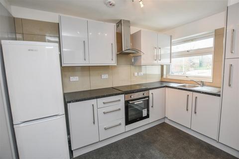 3 bedroom terraced house to rent, New House Park, St Albans