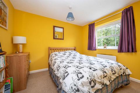 36 Avenbury Drive, Solihull, B91 2QZ