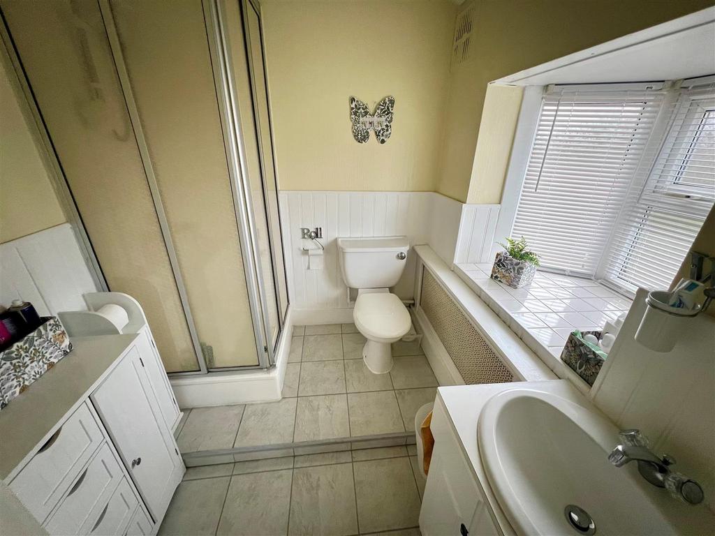 En suite shower room