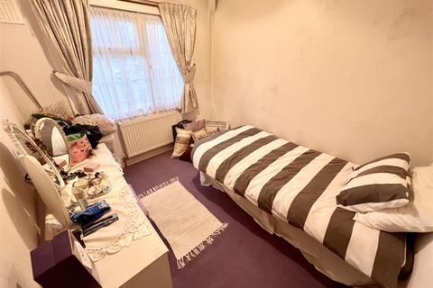 37 Gresham Road, Hall Green, Birmingham, B28 0JA