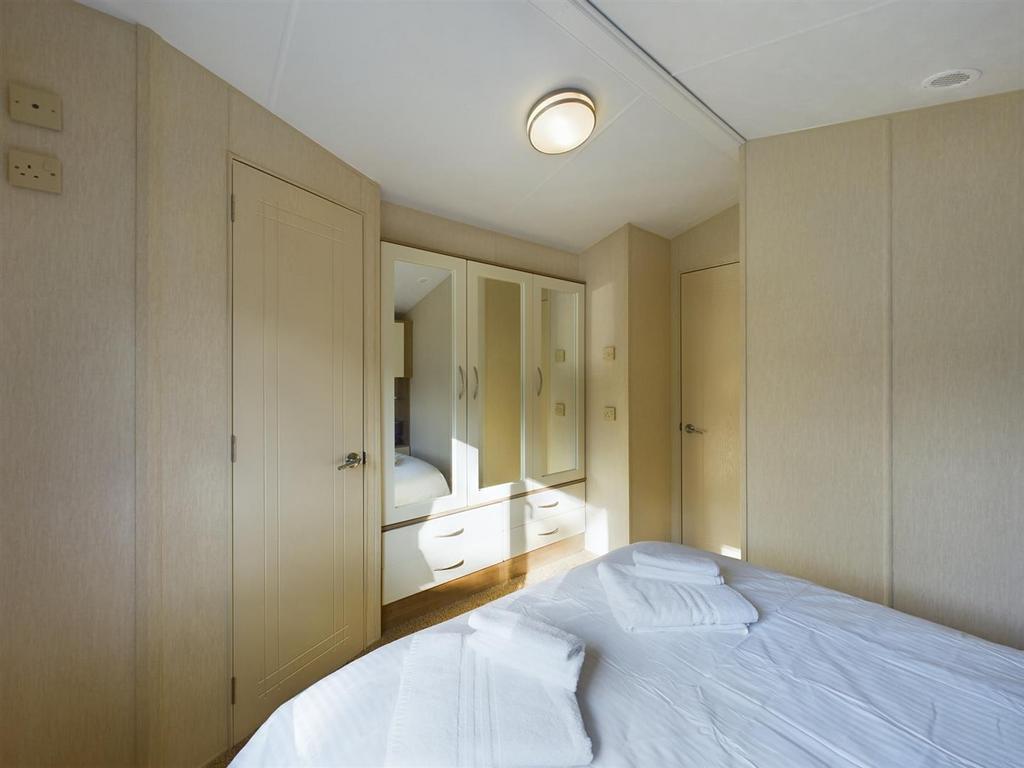 Double Bedroom with En Suite