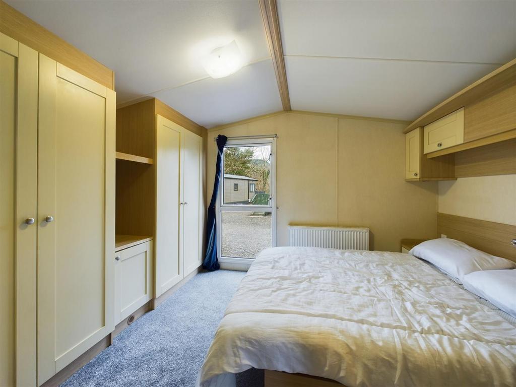 Double bedroom with en suite