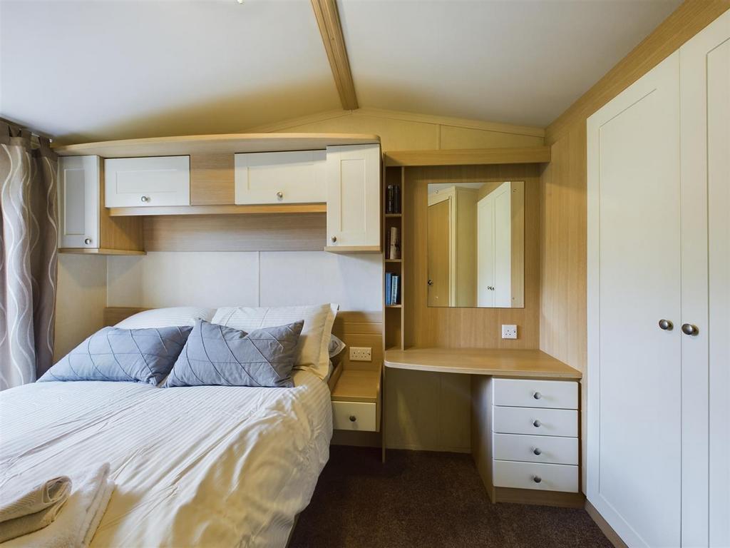 Double Bedroom with En Suite