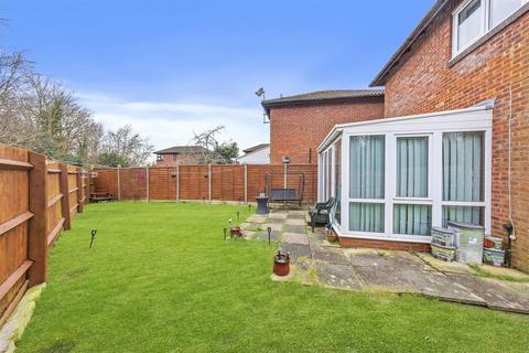 12 Brindlebrook, Two Mile Ash, Milton Keynes, MK8 8EU