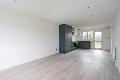 3 bedroom terraced house for sale, Essex Mead, Hemel Hempstead, Hertfordshire, HP2 6LF