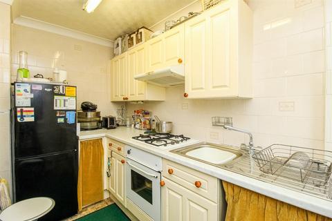 2 bedroom semi-detached house for sale, Chestnut Crescent, Normanton WF6